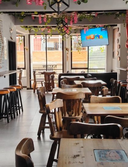 Restaurante El Cacique Bar